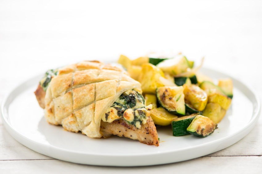 https www.homechef.com assets whats on your menu low cal greek spinach and feta chicken afce7e932ee1ba016b6946ccb6b87f5d26f46f35a988442dc36a685bb2300425