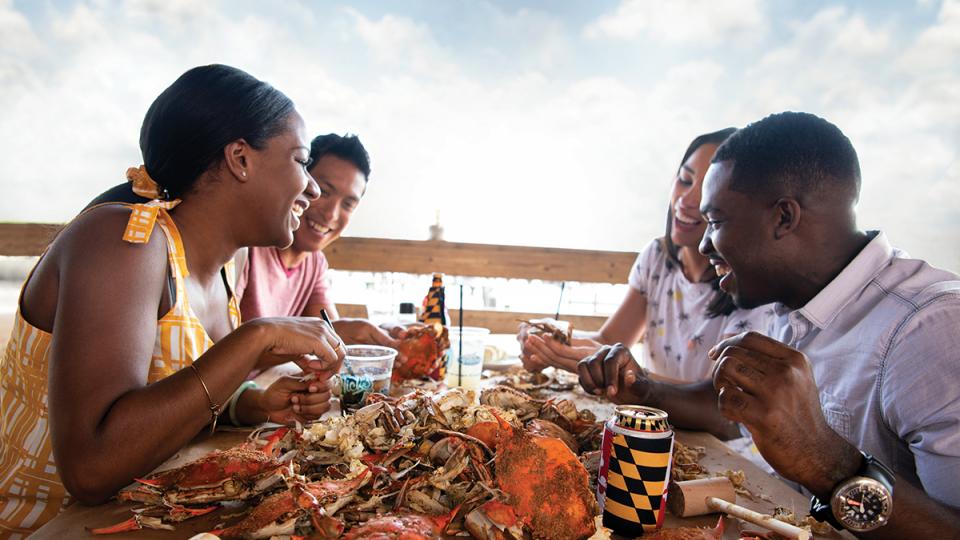 Eating Crabs Open4it 1200px
